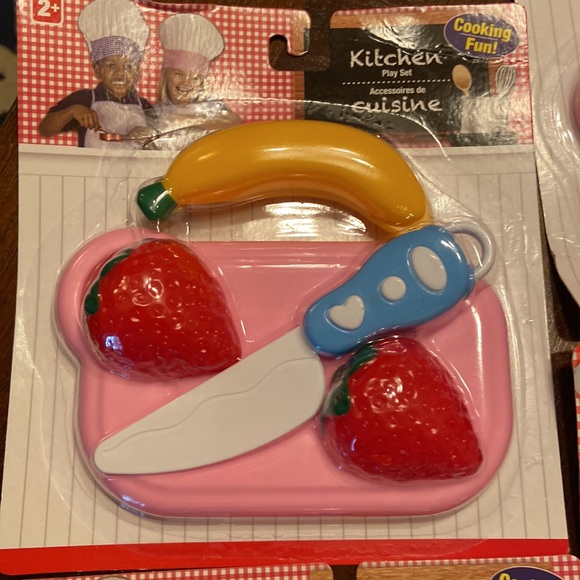NEW Kitchen Play set BUNDLE!!!  Plastic Fruit, veggies, cutting board & knife - Picture 2 of 4
